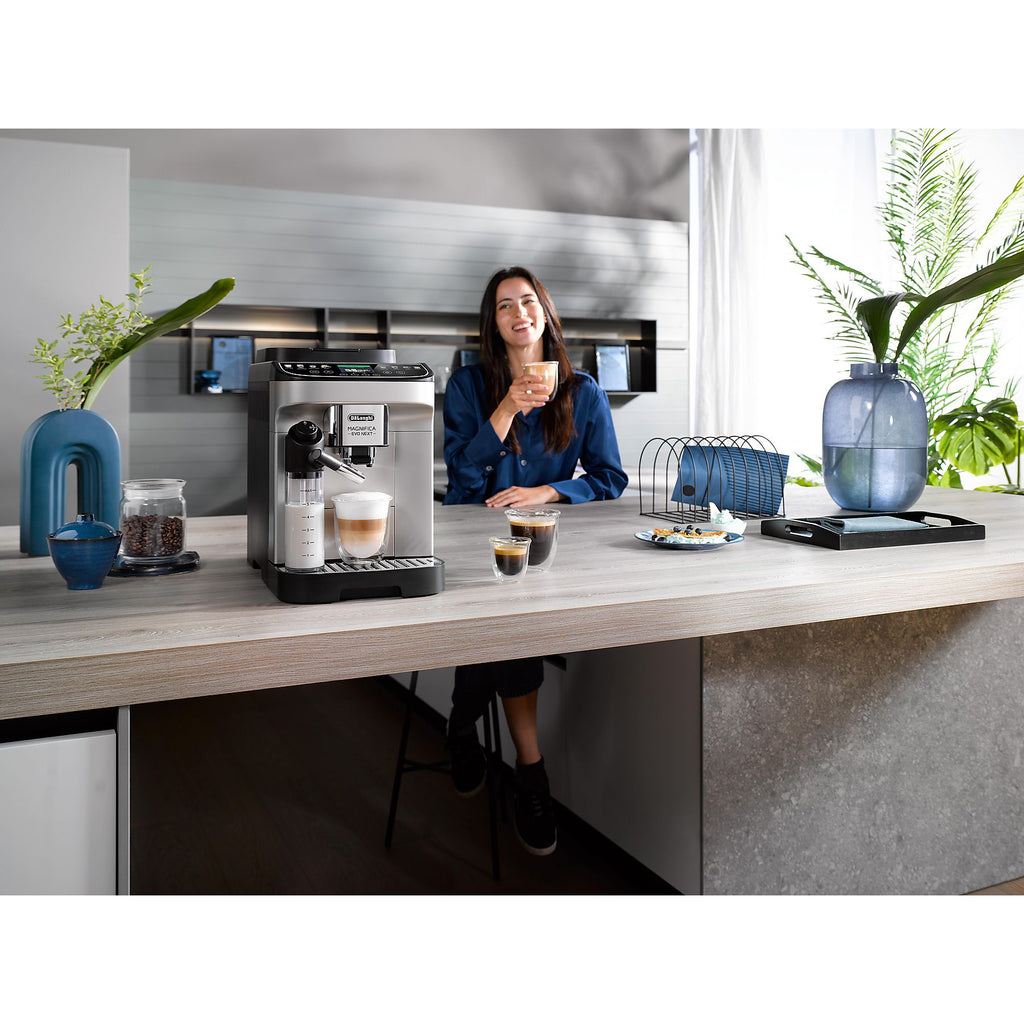 DELONGHI Magnifica Evo Next ECAM310.80.SB - 13 Rezepte, 3 Benutzerprofile, einfache Bedienung, Kaffeevollautomat Silber/Schwarz